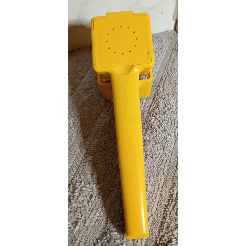 Vintage Tupperware Yellow Corn On The Cob Butter Tool Retro Kitchen Gadget